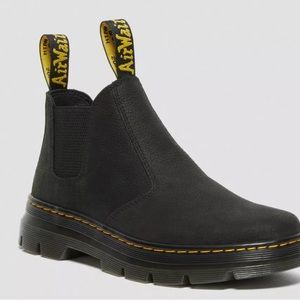 Dr Marten Chelsea boots
